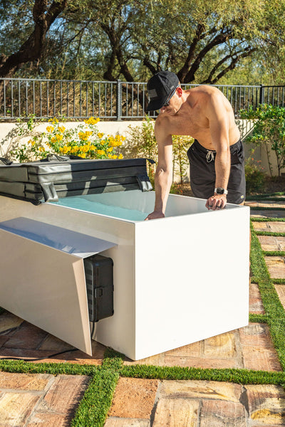 The OG Plunge Tub